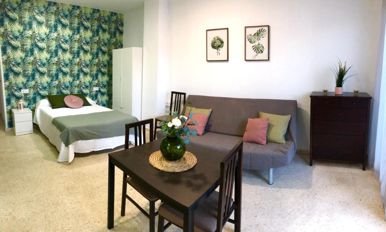 Apartamento Con Piscina En Ciudad Jardin Malaga Ngoại thất bức ảnh
